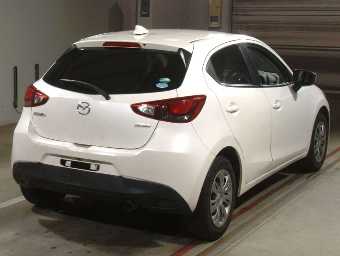MAZDA DEMIO 2017 Image 2