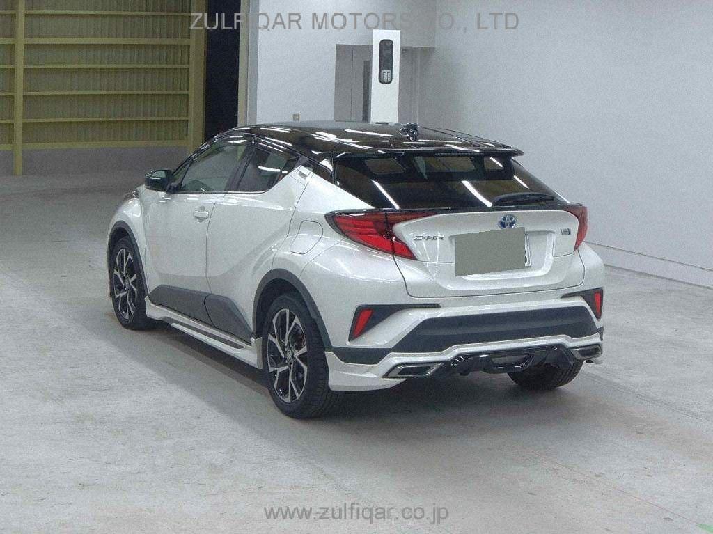 TOYOTA C-HR 2021 Image 2