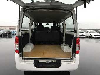 NISSAN NV350 CARAVAN 2015 Image 7