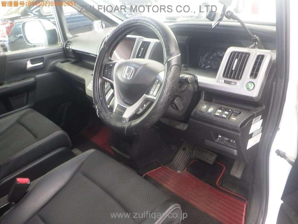 HONDA STEPWGN SPADA 2013 Image 5