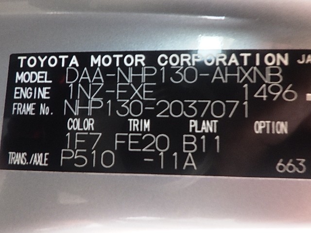 TOYOTA VITZ 2018 Image 31