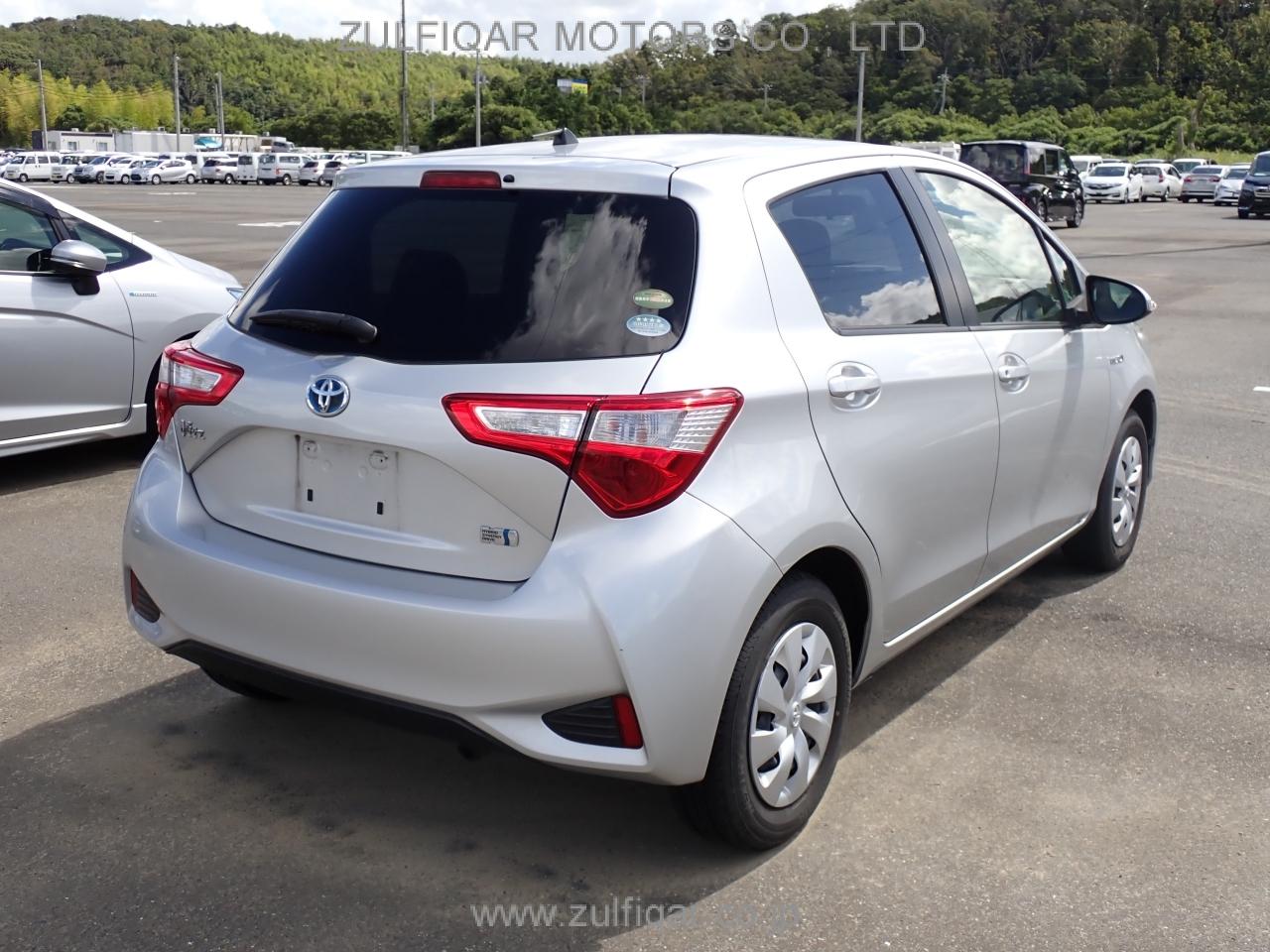TOYOTA VITZ 2018 Image 6