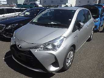 TOYOTA VITZ 2018 Image 7