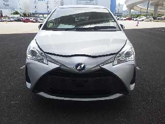 TOYOTA VITZ 2018 Image 8
