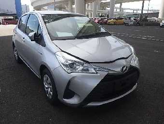 TOYOTA VITZ 2018 Image 10