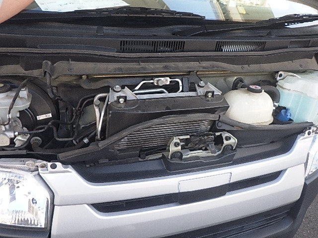 TOYOTA HIACE 2018 Image 23