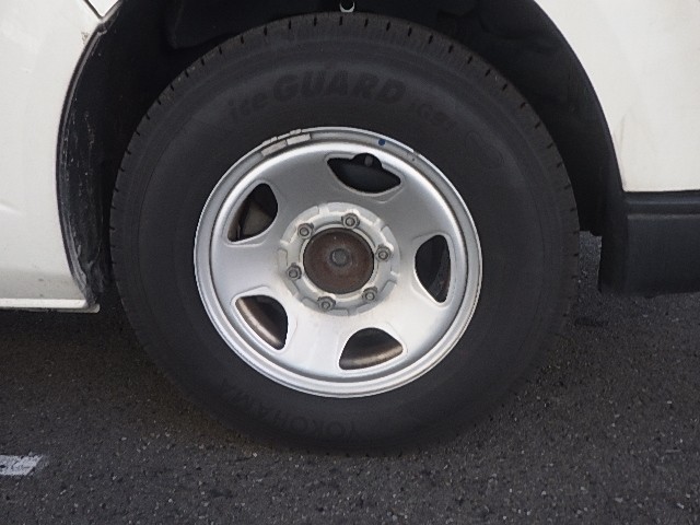 TOYOTA HIACE 2018 Image 27