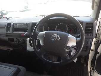 TOYOTA HIACE 2018 Image 23