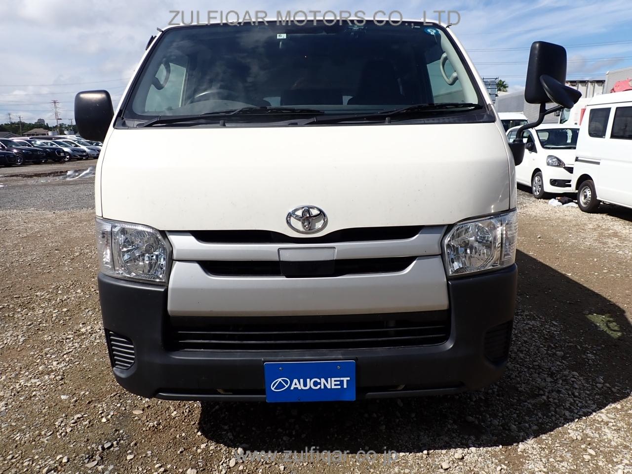 TOYOTA HIACE 2018 Image 4