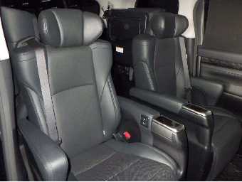 TOYOTA ALPHARD 2019 Image 7