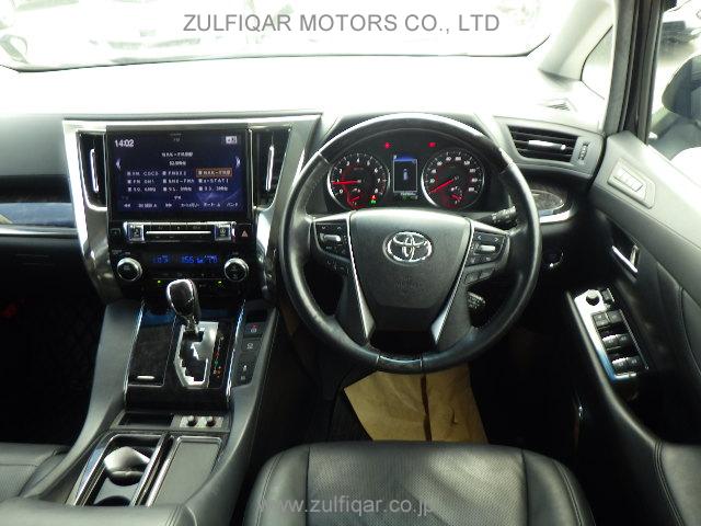 TOYOTA ALPHARD 2019 Image 9