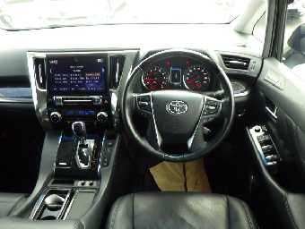 TOYOTA ALPHARD 2019 Image 9