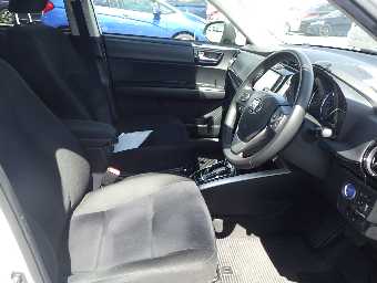 TOYOTA COROLLA FIELDER 2018 Image 20