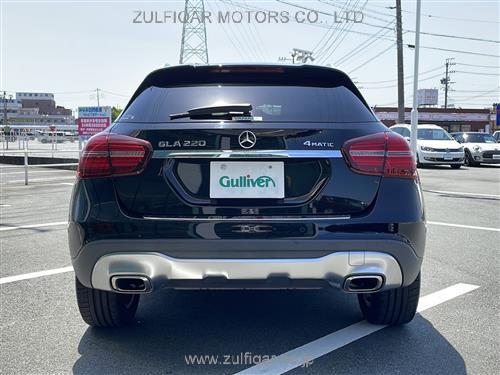 MERCEDES BENZ GLA CLASS 2019 Image 24