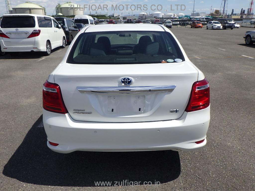 TOYOTA COROLLA AXIO 2017 Image 11