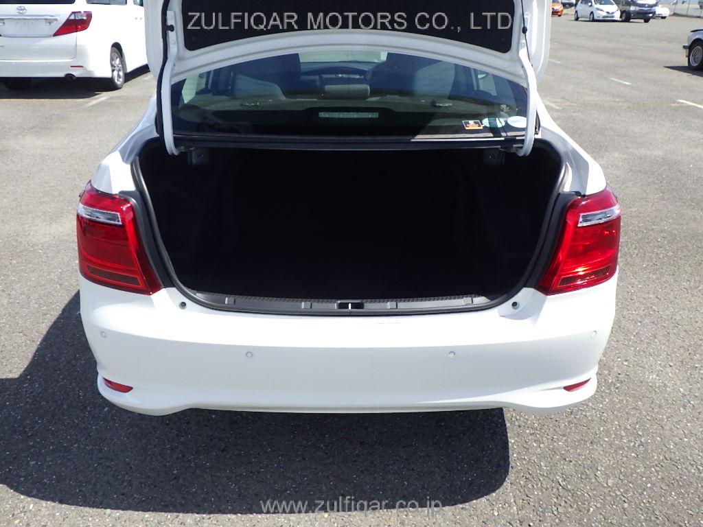 TOYOTA COROLLA AXIO 2017 Image 12