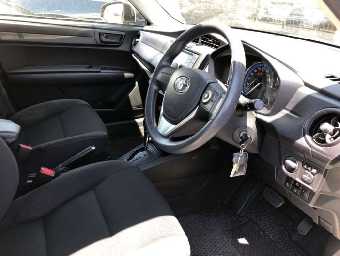 TOYOTA COROLLA AXIO 2017 Image 5