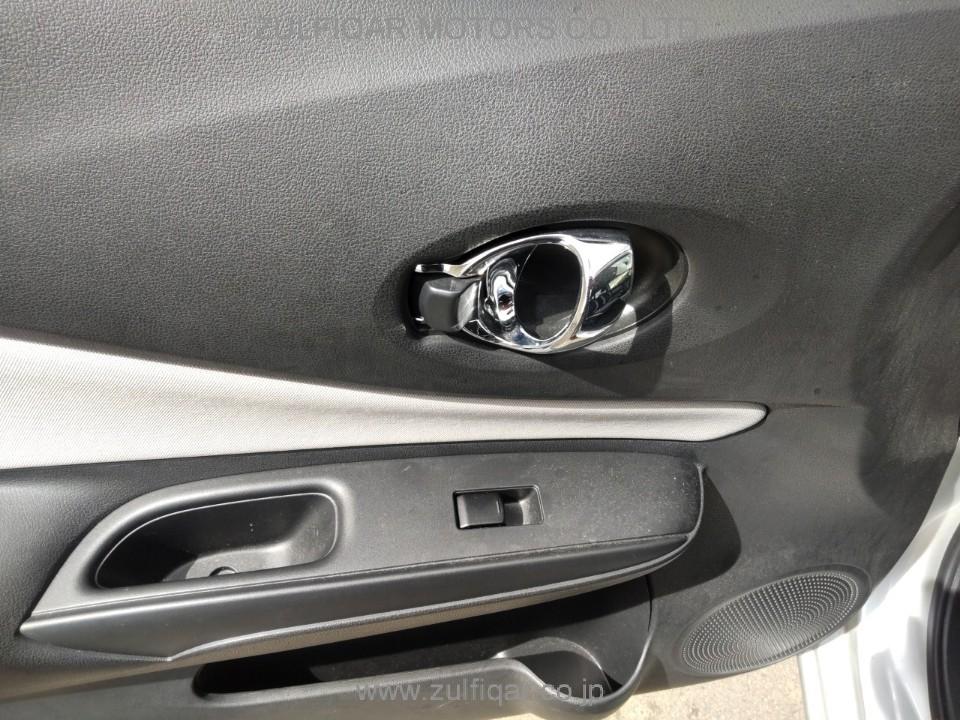 NISSAN NOTE 2019 Image 11