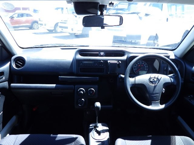 TOYOTA PROBOX 2018 Image 35