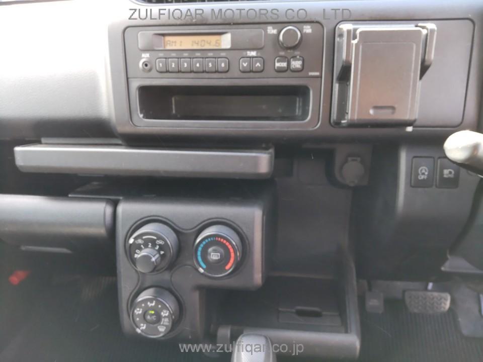 TOYOTA PROBOX 2018 Image 9