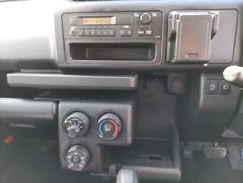 TOYOTA PROBOX 2018 Image 9