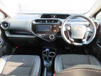 TOYOTA AQUA 2020 Image 7