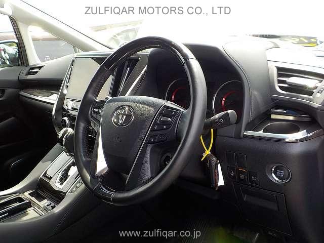 TOYOTA VELLFIRE 2019 Image 12