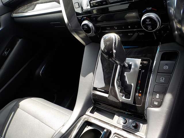 TOYOTA VELLFIRE 2019 Image 19