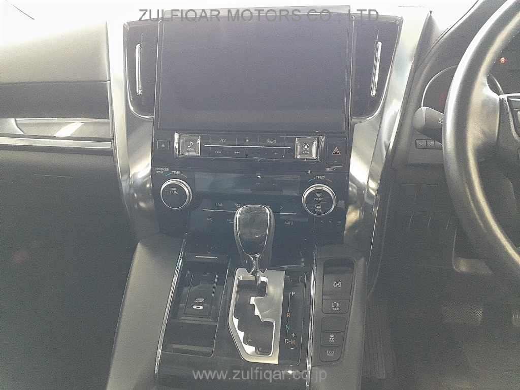 TOYOTA VELLFIRE 2019 Image 10