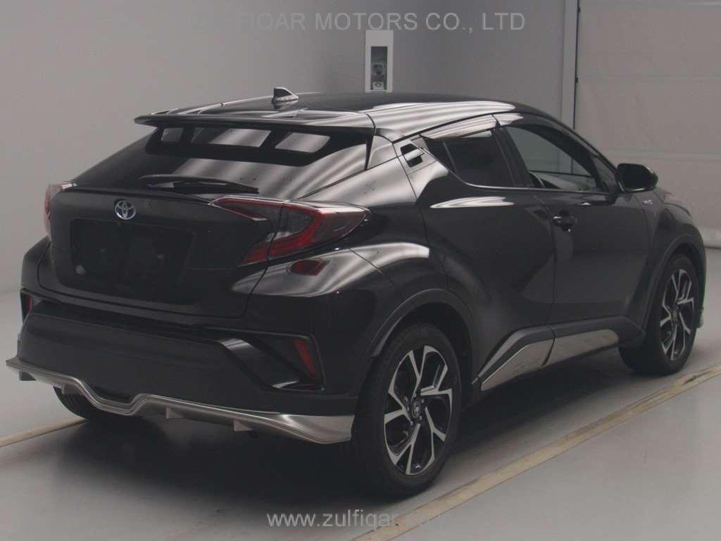 TOYOTA C-HR 2017 Image 2