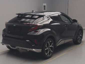 TOYOTA C-HR 2017 Image 2