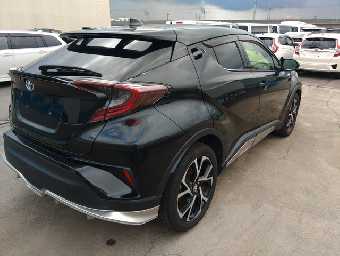 TOYOTA C-HR 2017 Image 11