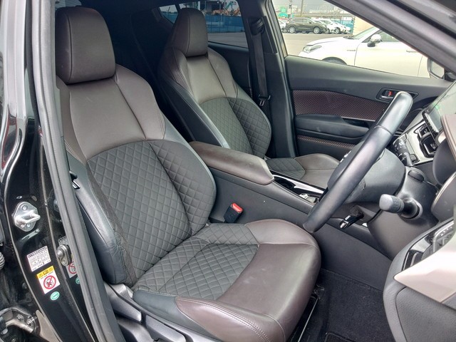 TOYOTA C-HR 2017 Image 21