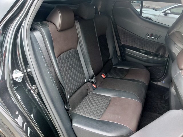 TOYOTA C-HR 2017 Image 22