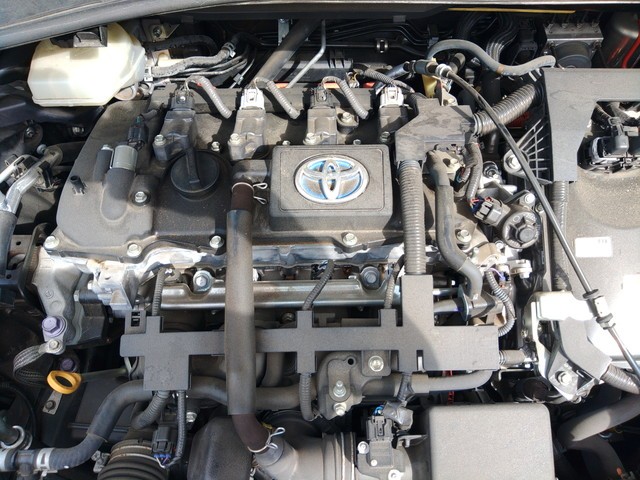 TOYOTA C-HR 2017 Image 23