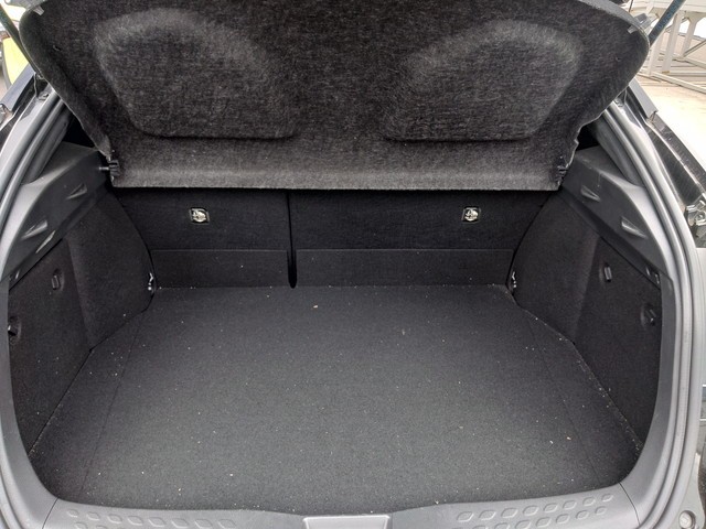 TOYOTA C-HR 2017 Image 25