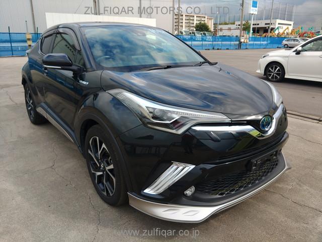 TOYOTA C-HR 2017 Image 9