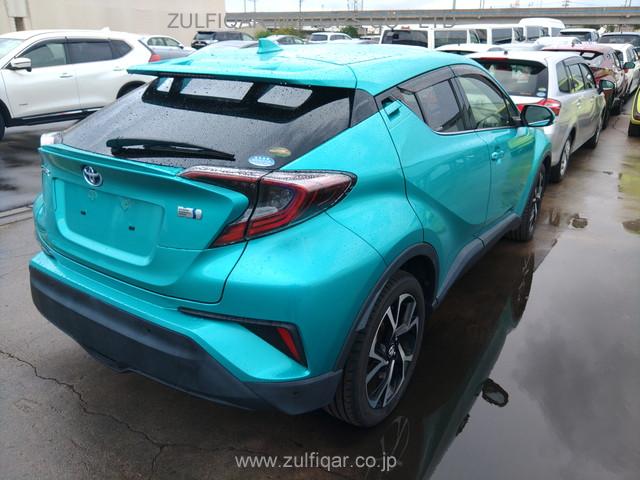 TOYOTA C-HR 2017 Image 11