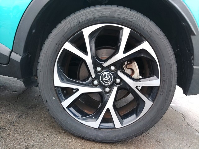 TOYOTA C-HR 2017 Image 20