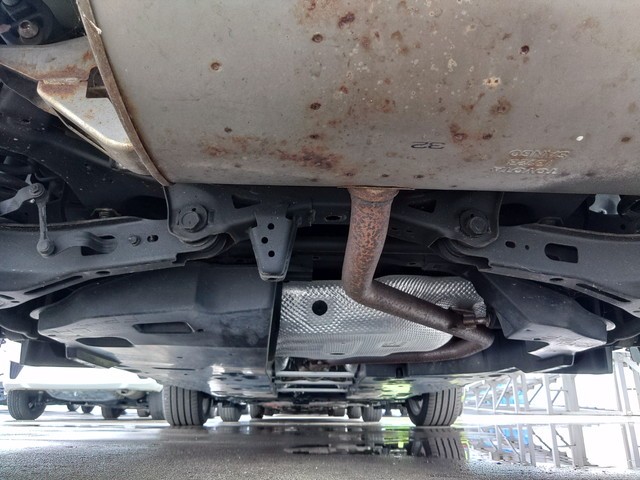 TOYOTA C-HR 2017 Image 27