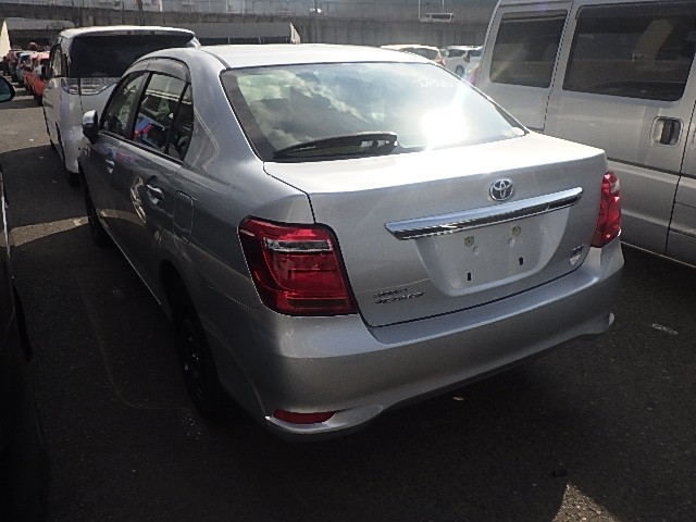 TOYOTA COROLLA AXIO 2018 Image 19