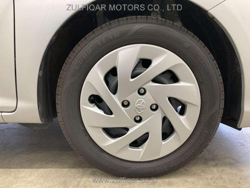 TOYOTA COROLLA AXIO 2018 Image 8