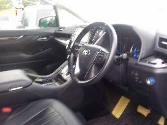 TOYOTA ALPHARD HYBRID 2018 Image 20