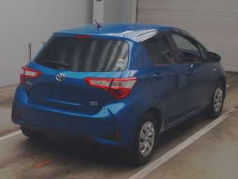 TOYOTA VITZ 2020 Image 2
