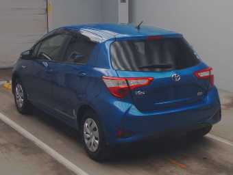 TOYOTA VITZ 2020 Image 4