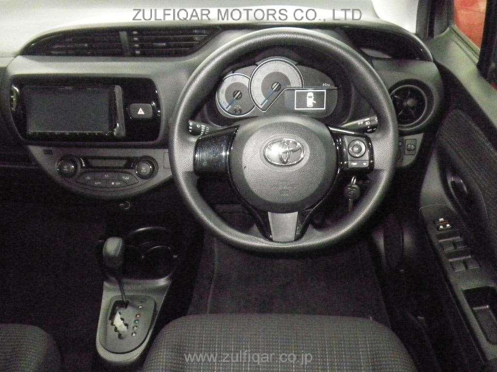 TOYOTA VITZ 2020 Image 6