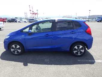 HONDA FIT HYBRID 2016 Image 9