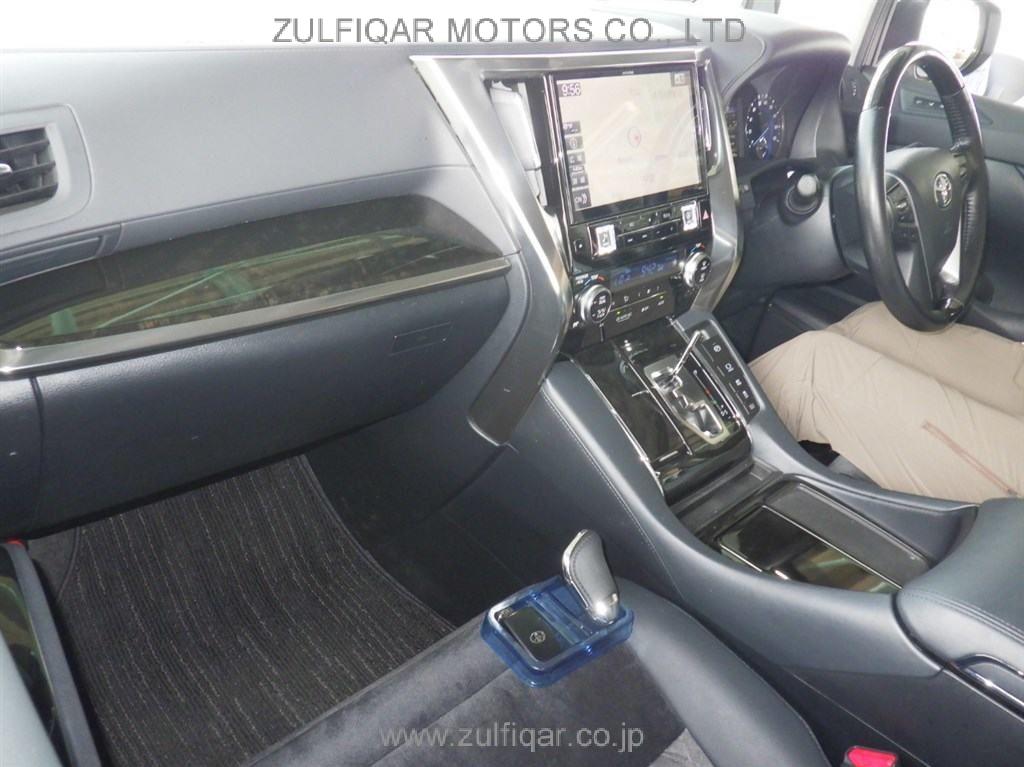 TOYOTA ALPHARD HYBRID 2017 Image 3