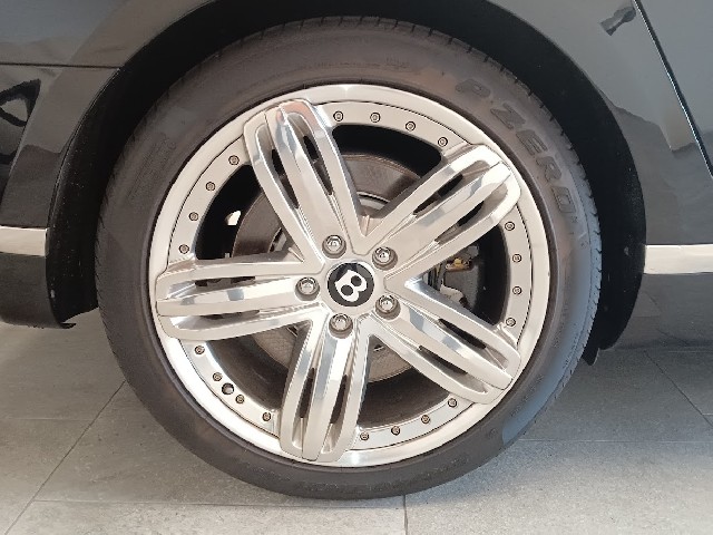 BENTLEY MULSANNE 2011 Image 30