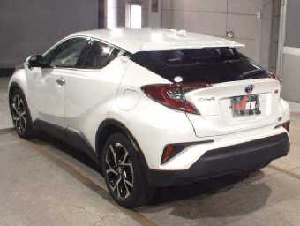 TOYOTA C-HR 2019 Image 2